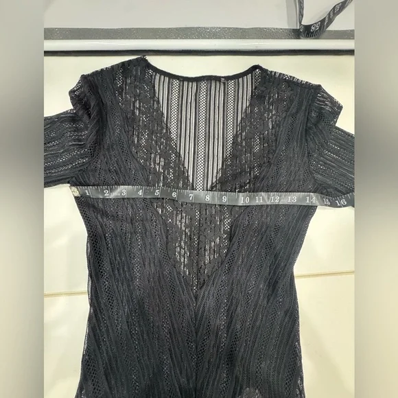 BCBGMAXAZRIA Black Sheer Lace Long Sleeve Bodysuit Size S - Picture 5 of 6